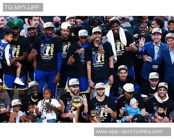 勇士队发布新赛季城市版球衣全新配色颜值评测与球迷反响分析