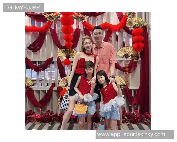 翟晓川妻子分享观赛美照庆祝陪伴第15个赛季只为与你共度每一个瞬间 翟晓川妻子分享观赛美照庆祝陪伴第15个赛季只为与你共度每一个瞬间